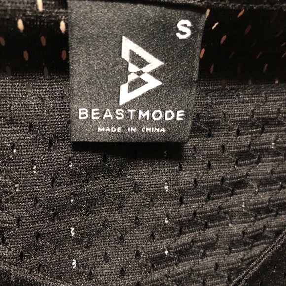 COPY - Marshawn Lynch Beast Mode Jersey Men’s small - Picture 5 of 5